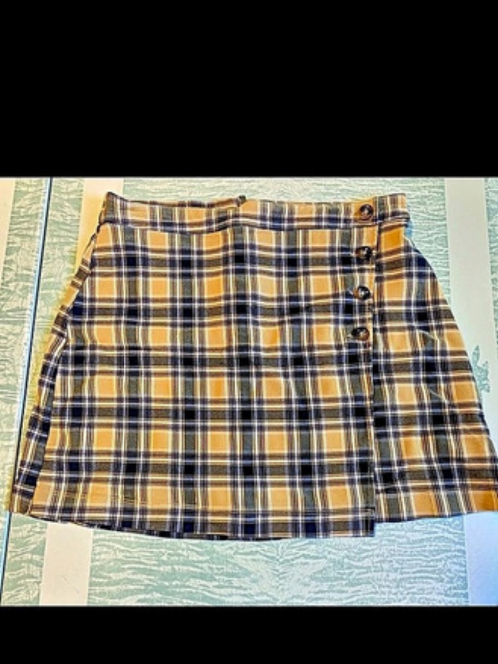 Hollister Ultra High-Rise Plaid Mini Skirt Yellow & Black Large